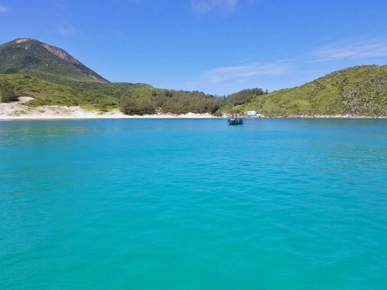 Praia do Farol, Arraial do Cabo — águas cristalinas e areia branca